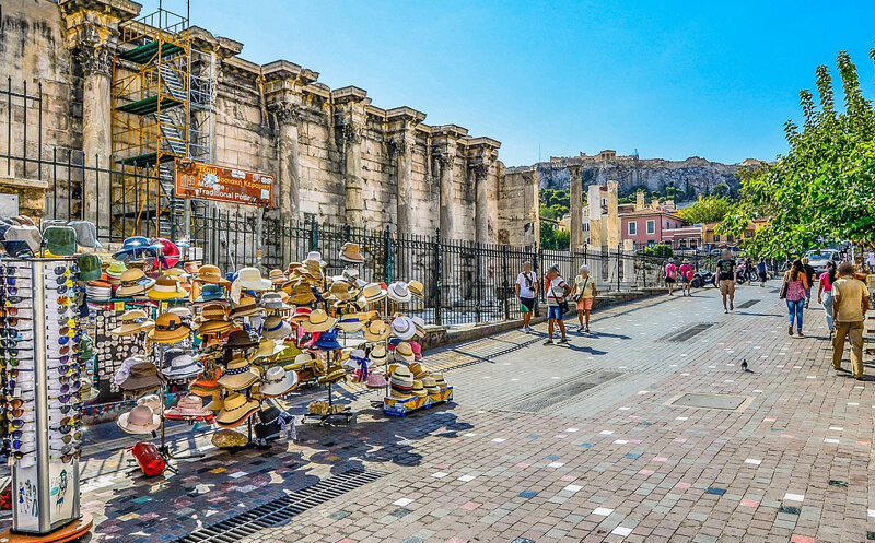The center of Athens offers an exciting shopping experience with diverse options. Stroll through Ermou Street's stylish boutiques, meander vibrant markets like Monastiraki, and explore Plaka's shops, where you'll find modern fashion and traditional handicrafts.